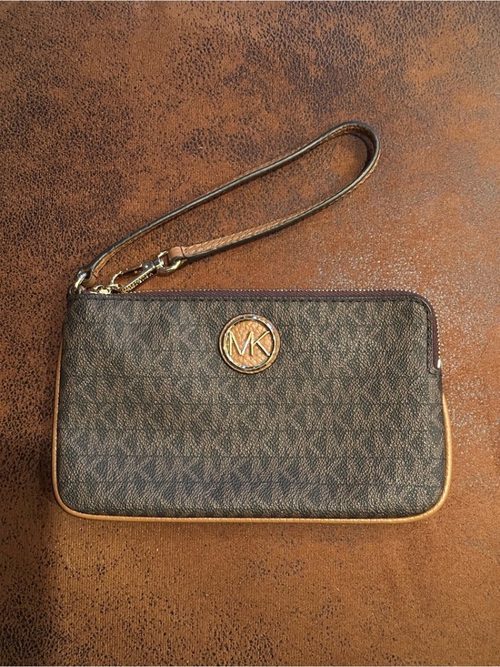 Michael Kors Handbags - Michael Kors Fulton Large Top Zip Wristlet NWT Brown Acorn